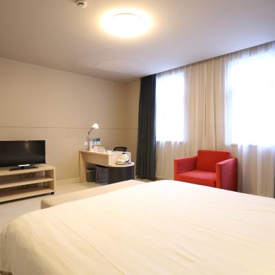 高級大床房 錦江之星（岳陽火車站店）優惠