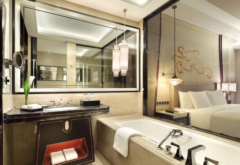 行政豪華房（高原C位景觀+深睡床墊+靜音加濕器）