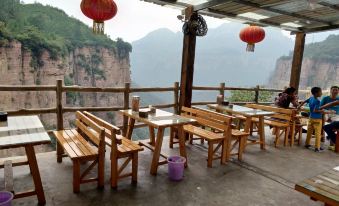 Wanxian Mountain Yashang Home (Guoliangcun Branch)