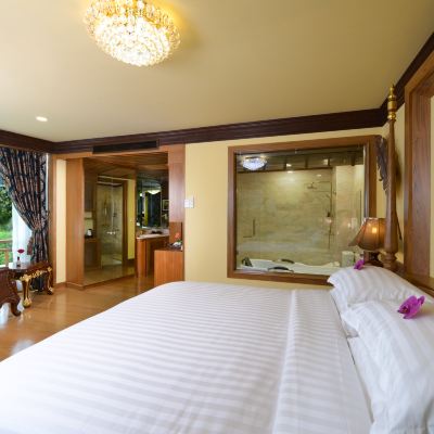 Grand Deluxe Nimman Room