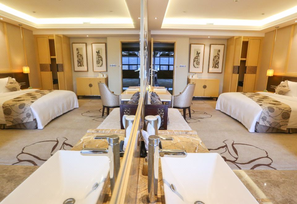 温泉行政大床房（阳台私人泡池）