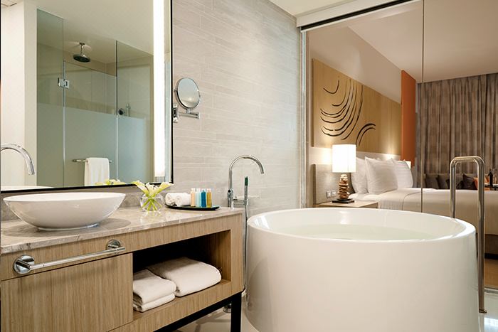 Mövenpick Siam Hotel Na Jomtien PattayaJunior Suite