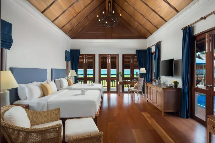 วิลล่าสระน้ำ 2 ห้องนอนริมหาด