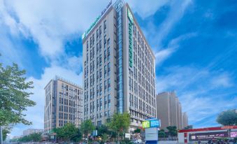 Holiday Inn Express Shanghai Jinshan - Housity