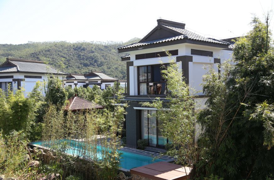 满天星溪边3房美墅