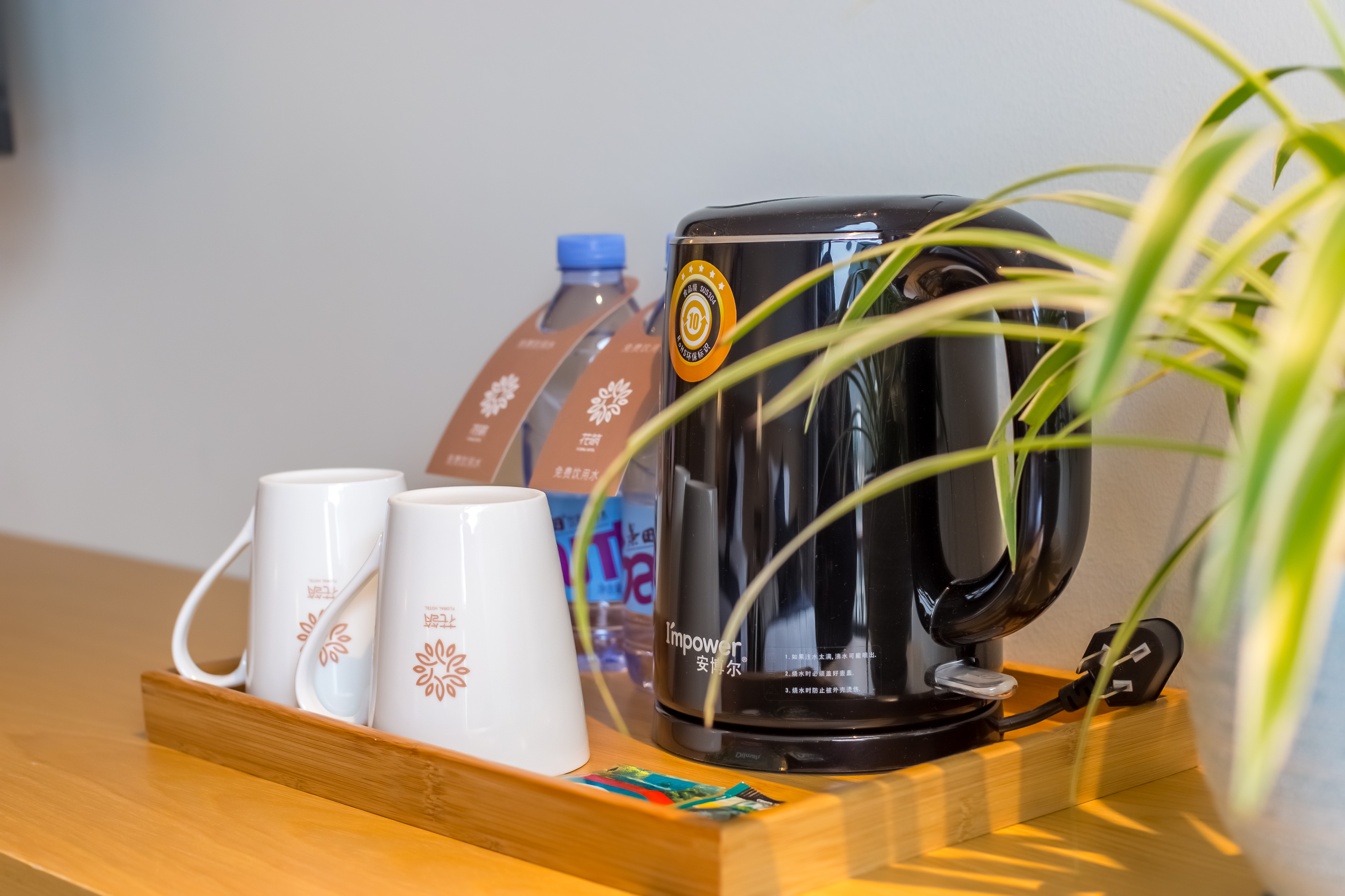 Floral Hotel · Memorize Scene Yangshuo West Street hotel山景大床房『电视可投屏』