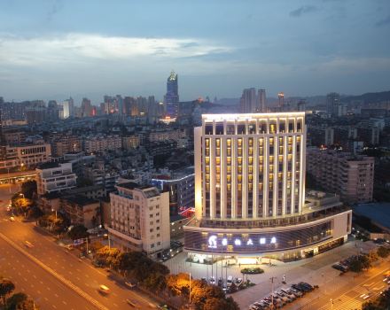 Hobo Hotel