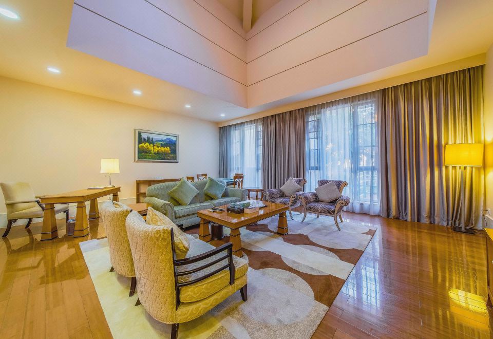 地中海溫泉別墅五房（含私家湯池）