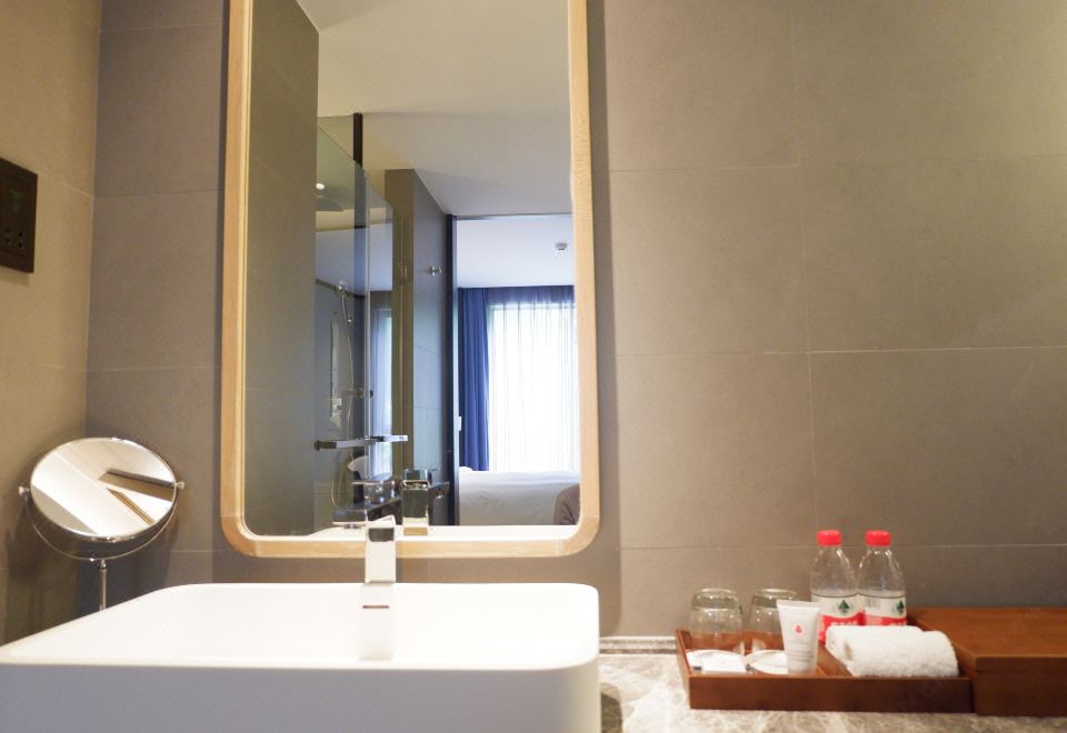 The Lucid Resort TiantaiTe Se Lu Ting Featured Room