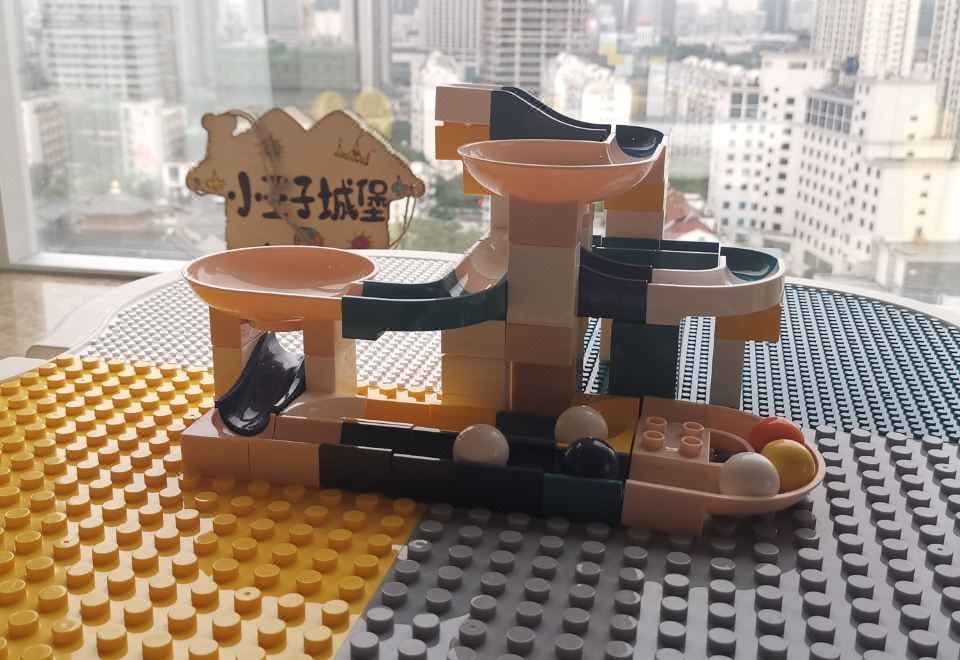 跑來跑去艾米親子雙床房