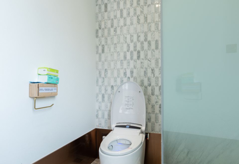 月滿軒窗·弦思大床房「巨幕投影·智能茶臺」