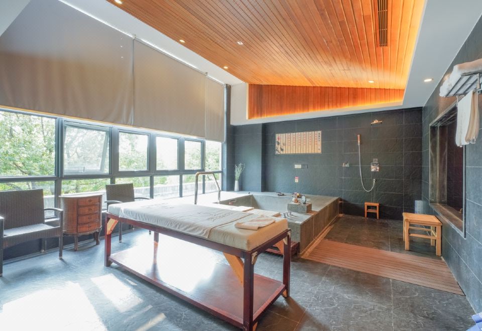 牡丹汤房【温泉入户，私泡池】