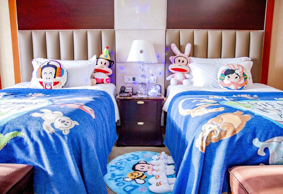 大嘴猴主題雙床房