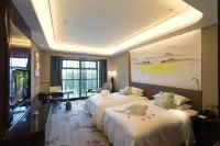 Royale Tower Hotel
