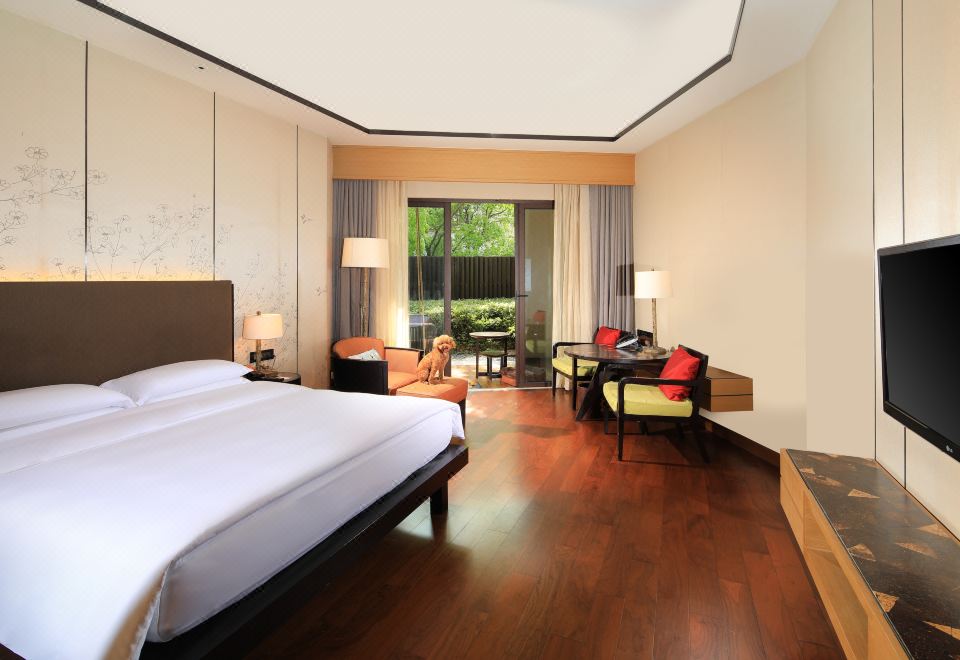 嘉賓軒寵物大床房