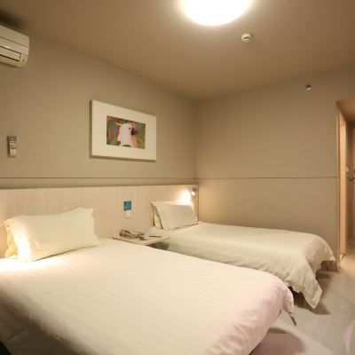 標準大小雙床房 錦江之星（岳陽火車站店）優惠