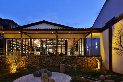 Taoshe Resort Hotel (People's Square Taoyangli Scenic Area Branch) Hotels in 