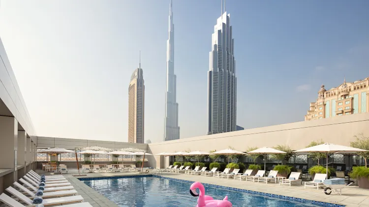 ローブ ダウンタウン 外観