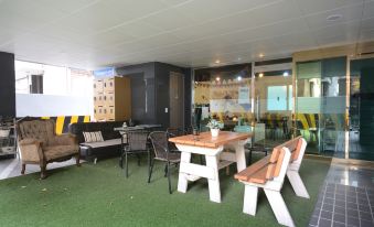 Sunnyhill Guesthouse Hongdae