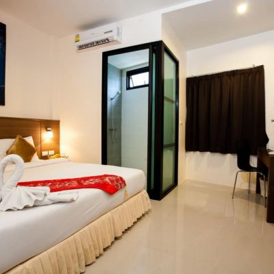 Superior Rooim With Window The Wave Hotel Patong (SHA Certified) Promo Code