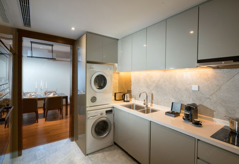 二居室行政書房公寓