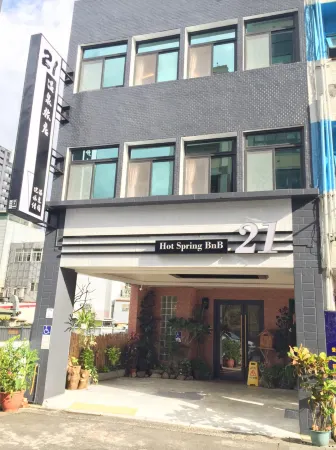 21 Jiaoxi Hot Spring Hotel