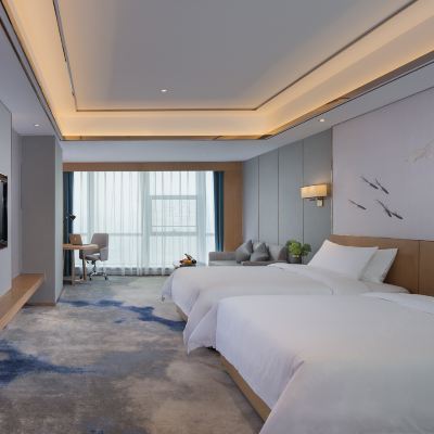 行政雙床房（超大空間+智能語音+高空璀璨城景） 維納斯皇家酒店（佛山魁奇地鐵站店）優惠
