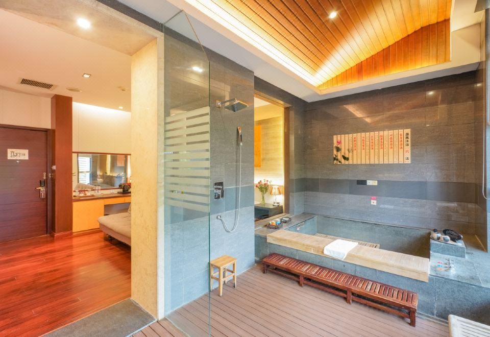 桃花汤房【温泉入户，私泡池】