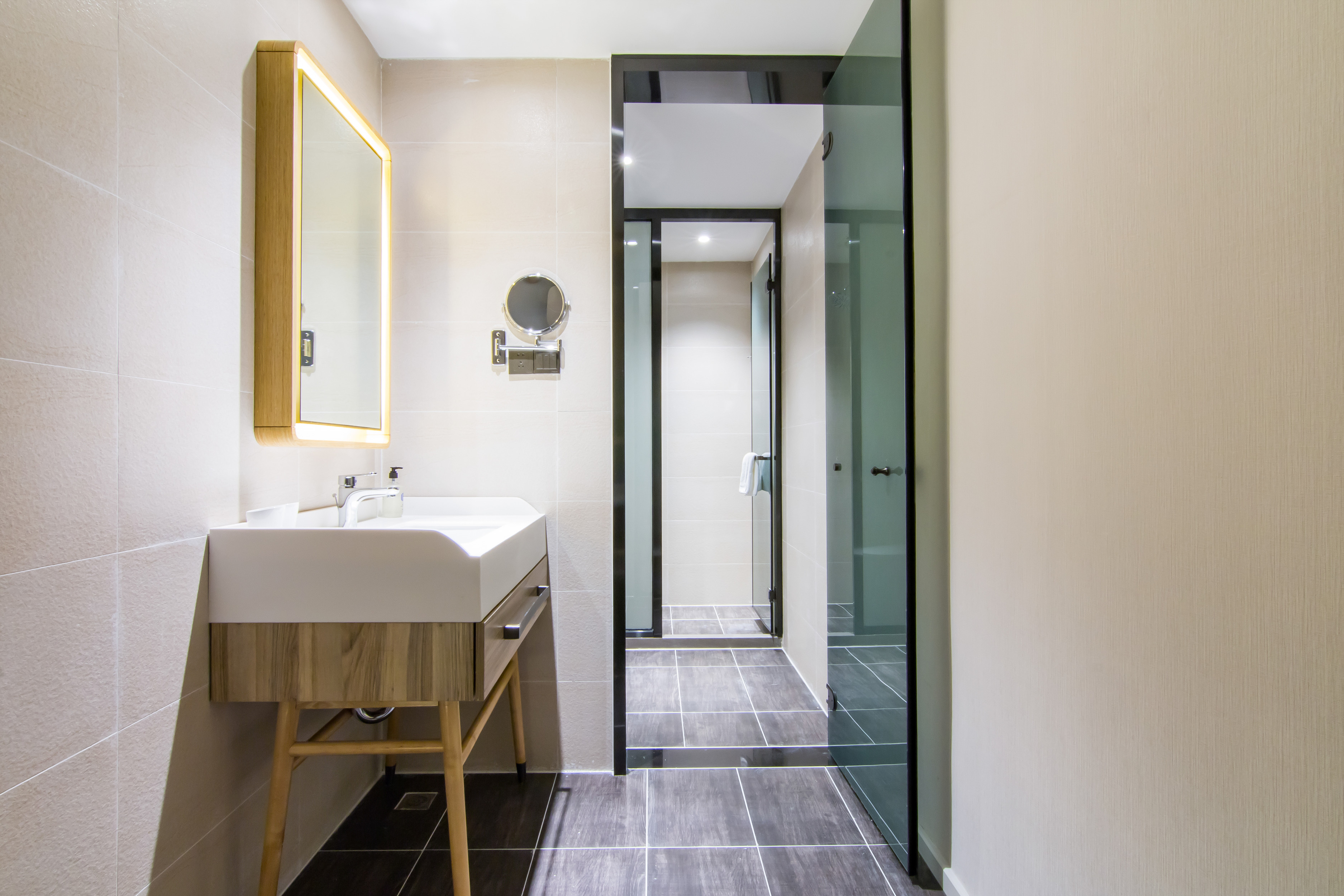 高级大床房（金可儿床垫+记忆枕+电视投屏）