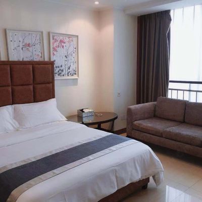 行政家庭套房（冰箱+洗衣機） 汐悅飯店公寓（青島五四廣場店）優惠