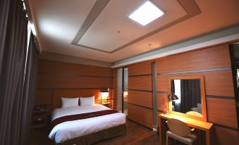 Hotel Laonzena - Housity