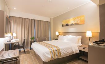 Home Inn Plus (Shanghai International Tourist Resort Zhoupu Center)