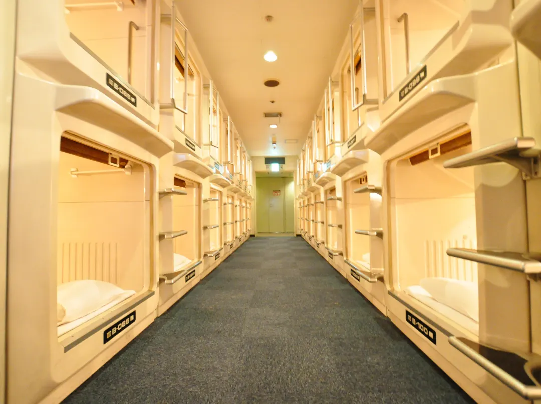 Men's Only Capsule Hotel Asahi Plaza Shinsaibashi - Osaka