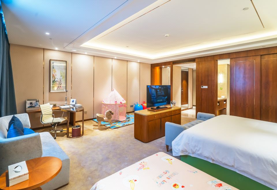 金陵家庭房（歡聚空間，小童玩具+一張小床）