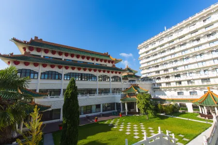 Huatian Chinagora Hotel