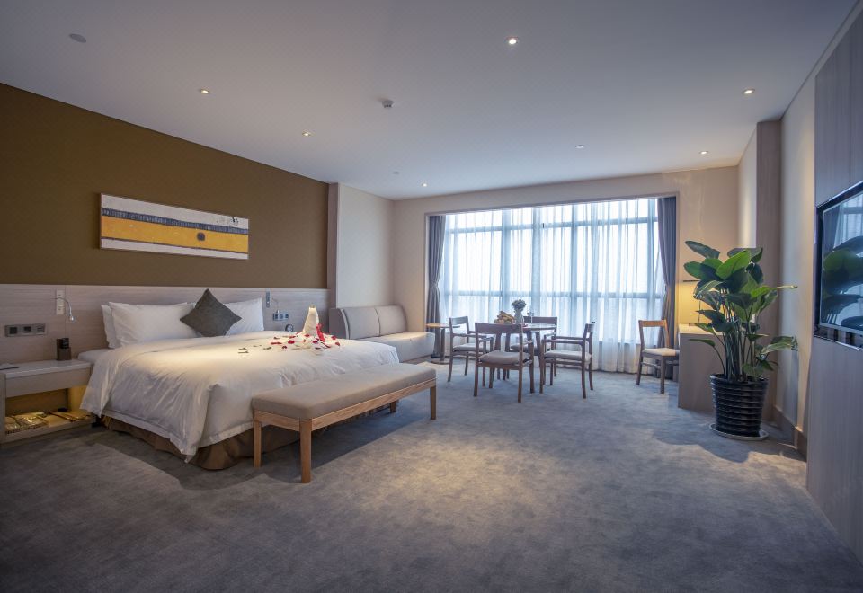 豪华大床房（超大空间+智能马桶）