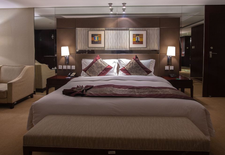 行政豪华大床房