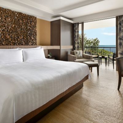 Executive Seaview Room