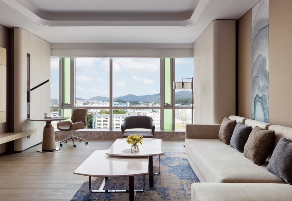 Courtyard by Marriott Shenzhen NorthwestExecutive Suite