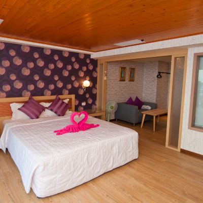 豪華海景雙人房- 帶陽台 屏東品喬旅店優惠