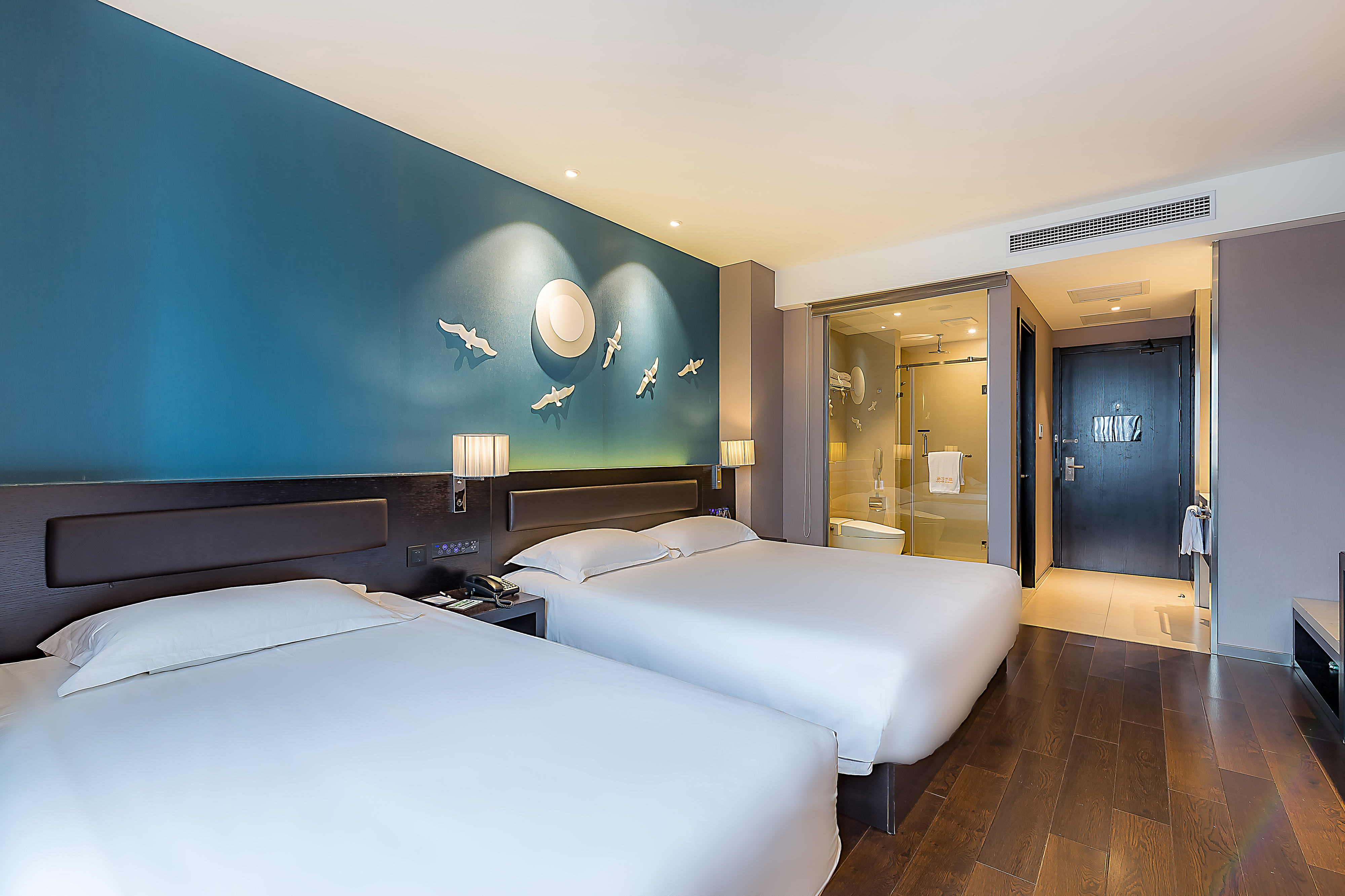 豪华家庭房（电视投屏+小冰箱）