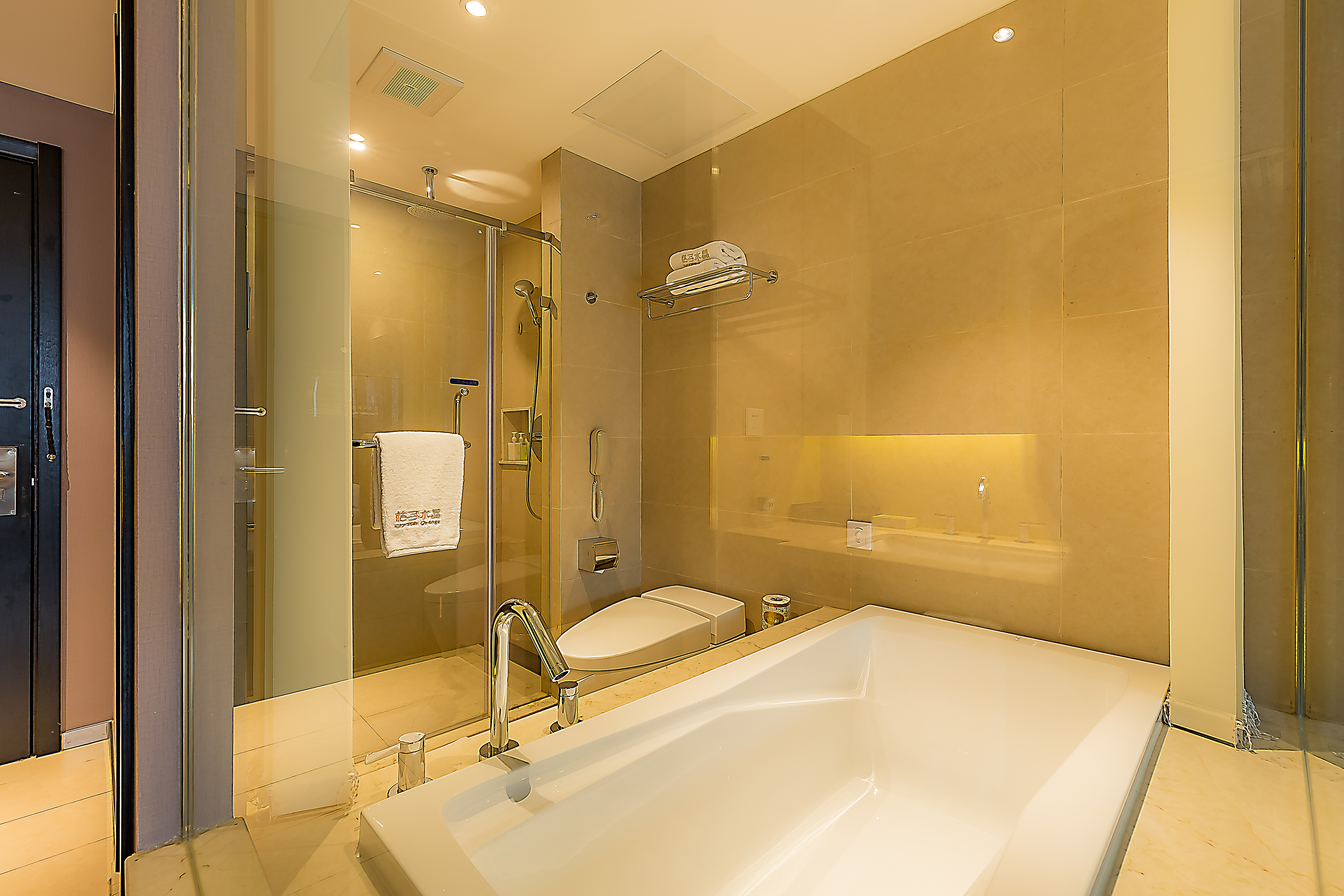 商务大床房（电视投屏+小冰箱）