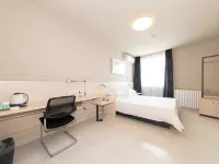 Jinjiang Inn (Baoding Junxiao Square) Hotels in Baoding