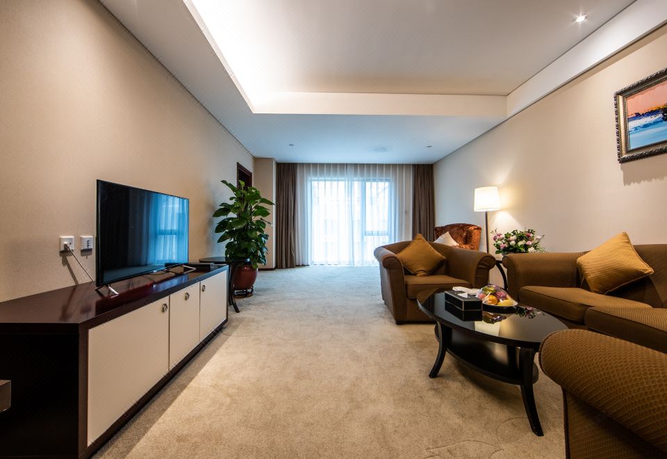 Hua Bin International HotelSuite