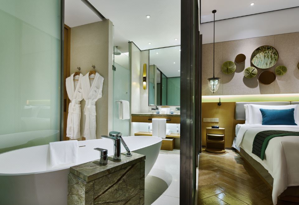 尊享豪華大床房（茶園景觀）