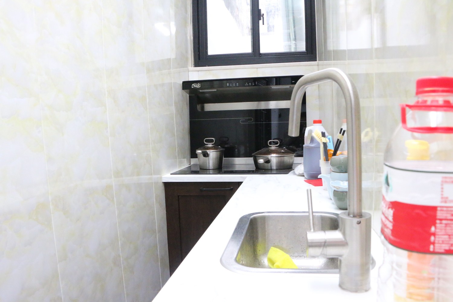 精品六室一厅套房（内设麻将机）