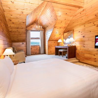 豪華湖景雙人大床房 南投日月潭儷山林會館優惠