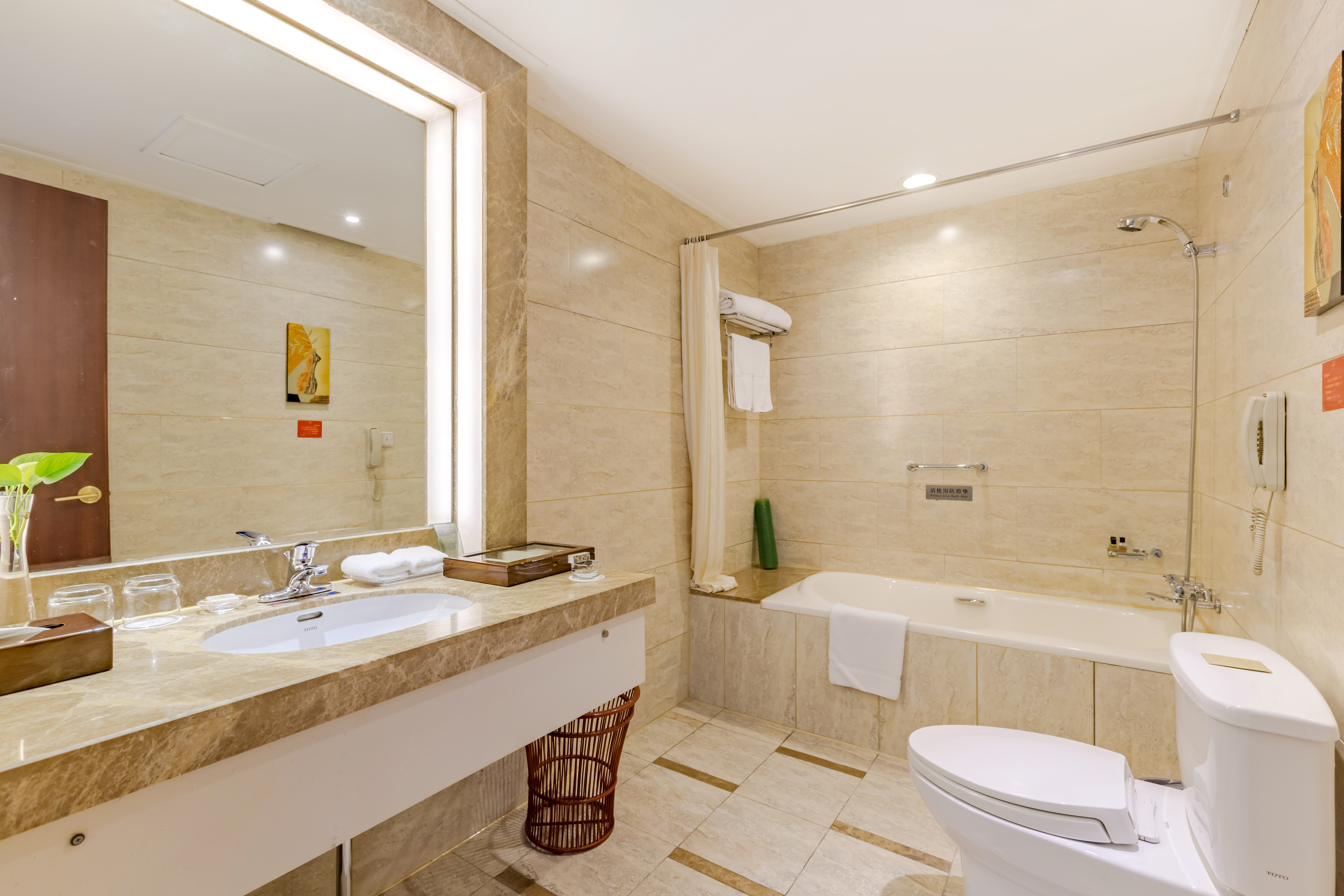 城景高级大床房