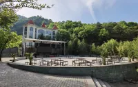 Zhashui Zhongnan Impression Hotel