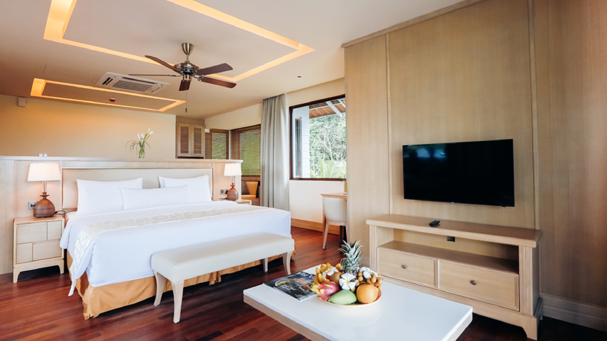 Tab 至尊套房（阳台）